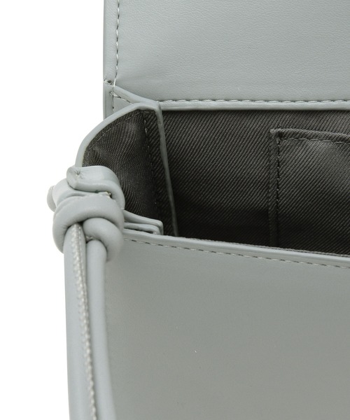 ADAM ET ROPE'（アダムエロペ）の「【WEB限定】フラップミニショルダーバッグ（ショルダーバッグ・レディース・ブルー/グリーン/ブラック/イエロー・FREE）」の19枚目の写真