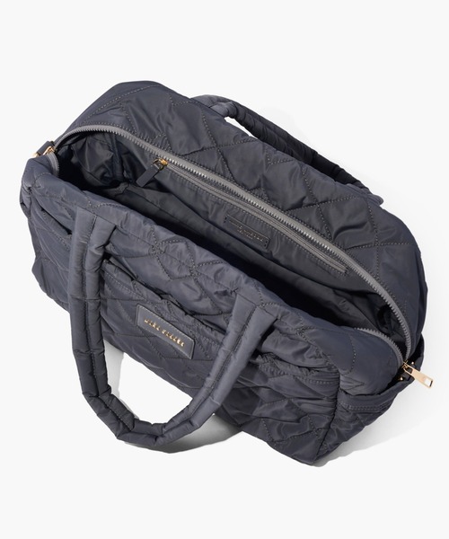 MARC JACOBS(マークジェイコブス)の「【オンライン限定】QUILTED NYLON MEDIUM WEEKENDER/キルテッド ナイロン ミディアム ウィークエンダー バッグ(ボストンバッグ・レディース・その他・ONE SIZE)」の11枚目の写真