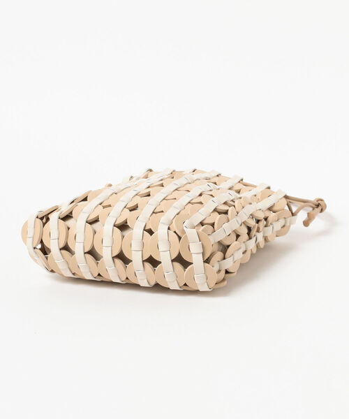 Ray BEAMS（レイビームス）の「RBS / フェイクレザー リング バッグ（ハンドバッグ・レディース・ベージュ/ブラック・ONE SIZE）」の11枚目の写真