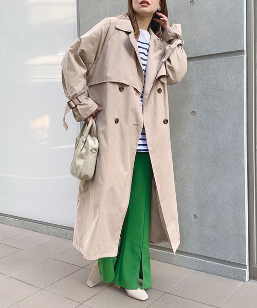 CORNERS（コーナーズ）の「キャンディースリーブヨーク切替トレンチコート（トレンチコート・レディース・ライトブルー/ベージュ/ベージュ系その他/グレイッシュベージュ・M/L）」の2枚目の写真
