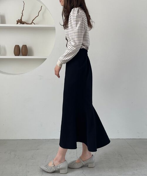 MAJESTIC LEGON（マジェスティックレゴン）の「スタイルアップマーメイドスカート（スカート・レディース・ブラック/グレー/アイボリー・SMALL/MEDIUM）」の8枚目の写真