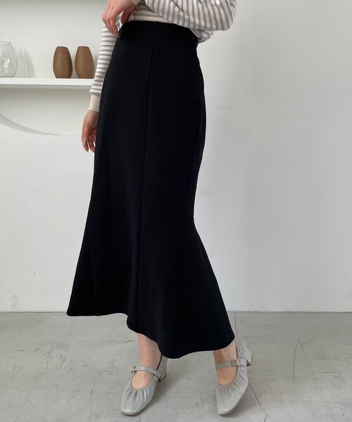 MAJESTIC LEGON（マジェスティックレゴン）の「スタイルアップマーメイドスカート（スカート・レディース・ブラック/グレー/アイボリー・SMALL/MEDIUM）」の5枚目の写真