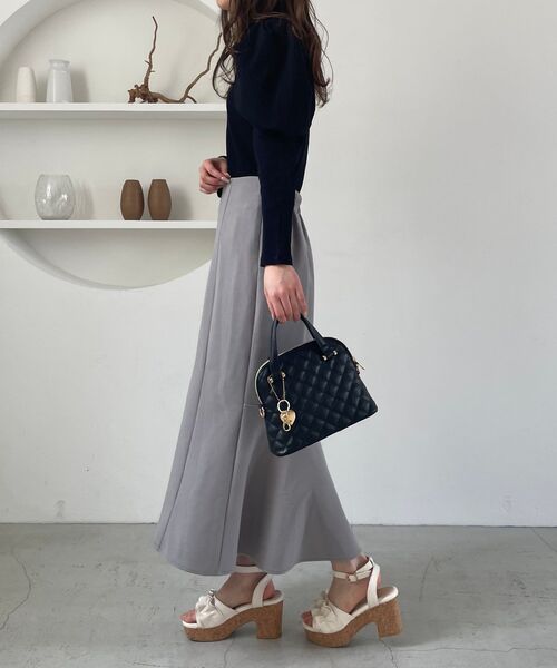 MAJESTIC LEGON（マジェスティックレゴン）の「スタイルアップマーメイドスカート（スカート・レディース・ブラック/グレー/アイボリー・SMALL/MEDIUM）」の12枚目の写真