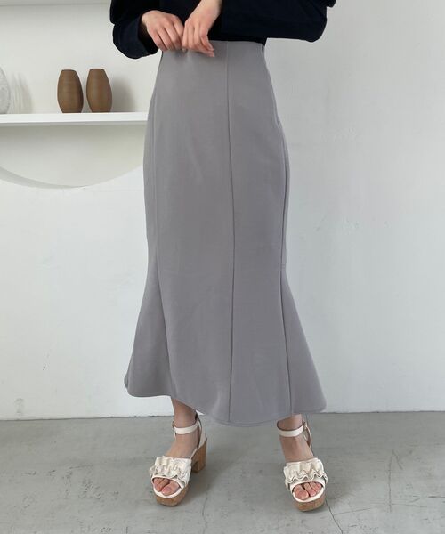 MAJESTIC LEGON（マジェスティックレゴン）の「スタイルアップマーメイドスカート（スカート・レディース・ブラック/グレー/アイボリー・SMALL/MEDIUM）」の13枚目の写真