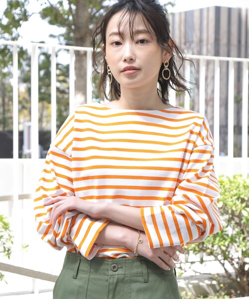 THE SHOP TK （ザ ショップ ティーケー ）の「◆【FUDGE７月号掲載】バスクボーダーTシャツ（Tシャツ/カットソー・レディース・ライトグリーン系2/ネイビー系2/オレンジ系その他4/チャコール・13/14/12）」の4枚目の写真