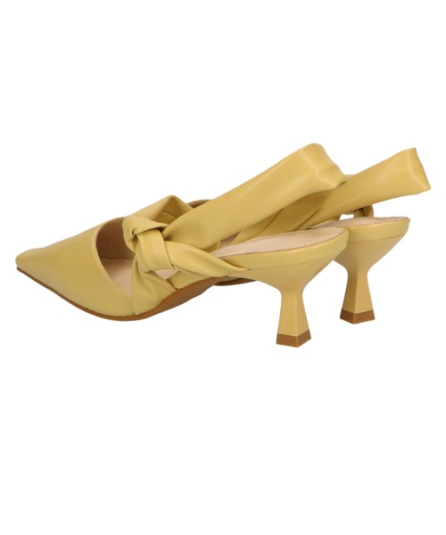 ORiental TRaffic（オリエンタルトラフィック）の「EC限定 ツイストバックストラップパンプス 25107（パンプス・レディース・イエロー/ホワイト/ブラック・40/38/39/41/42/35/36/37/34/33/43）」の16枚目の写真