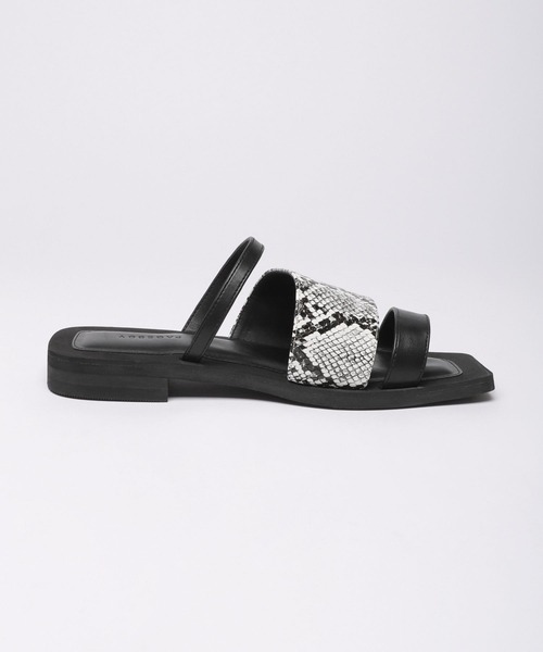 PAGEBOY（ページボーイ）の「アシメフラットサンダル（サンダル・レディース・ブラック系その他/シルバー系その他/ブラック系その他2・MEDIUM/LARGE）」の11枚目の写真