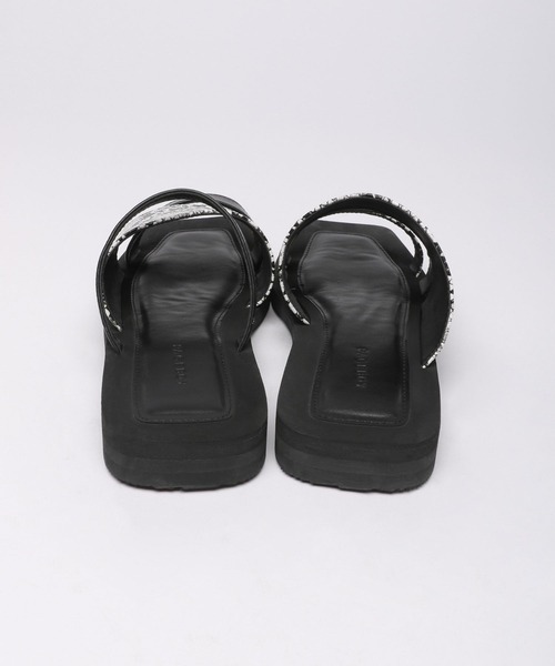 PAGEBOY（ページボーイ）の「アシメフラットサンダル（サンダル・レディース・ブラック系その他/シルバー系その他/ブラック系その他2・MEDIUM/LARGE）」の14枚目の写真