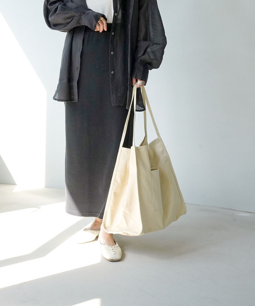 IAMUSE(アイアミューズ)の「キャンバスビッグトートバッグ R0131【IAMUSE】(トートバッグ・レディース・ホワイト/ブラック/カーキ/ブラウン・FREE)」の9枚目の写真