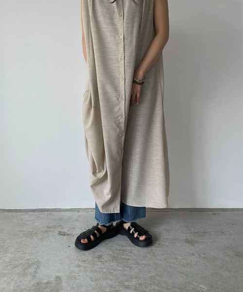 210nouve（トゥージュヌーブ）の「ボリュームソールグルカサンダル（サンダル・レディース・ブラック/ホワイト・36/38/39/37）」の11枚目の写真