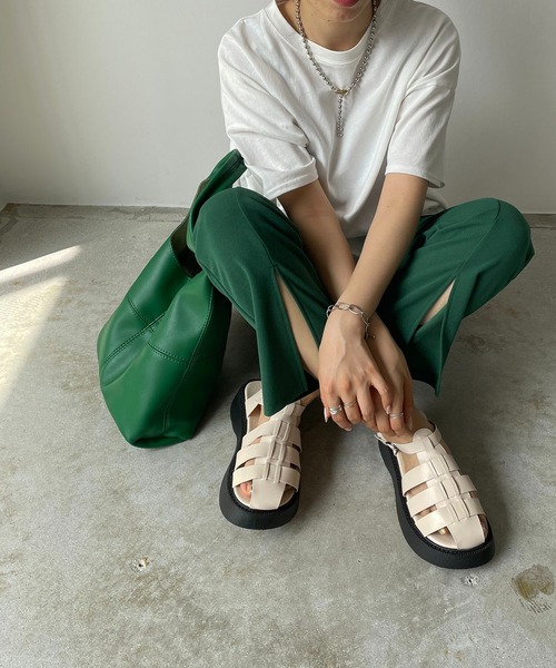 210nouve（トゥージュヌーブ）の「ボリュームソールグルカサンダル（サンダル・レディース・ブラック/ホワイト・36/38/39/37）」の16枚目の写真