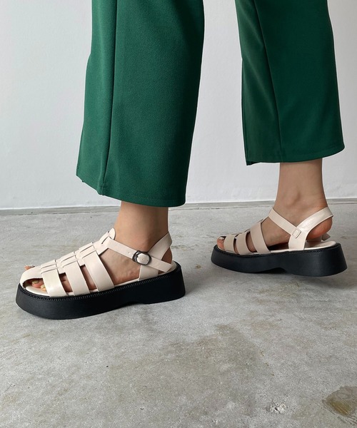 210nouve（トゥージュヌーブ）の「ボリュームソールグルカサンダル（サンダル・レディース・ブラック/ホワイト・36/38/39/37）」の15枚目の写真