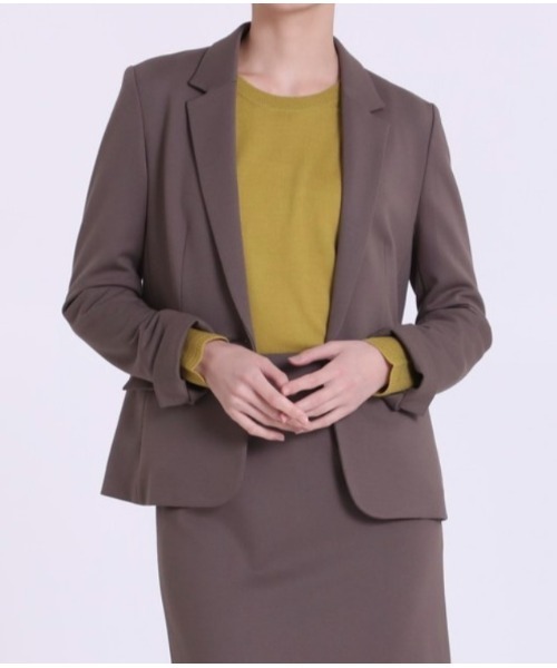 INED CLARO（イネドクラロ）の「ソフトサーモテーラードジャケット【セットアップ対応】（スーツジャケット・レディース・ブラウン/カーキ・7号/9号/11号）」の2枚目の写真