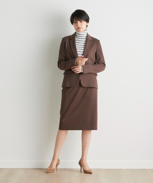 INED CLARO（イネドクラロ）の「ソフトサーモテーラードジャケット【セットアップ対応】（スーツジャケット・レディース・ブラウン/カーキ・7号/9号/11号）」の13枚目の写真