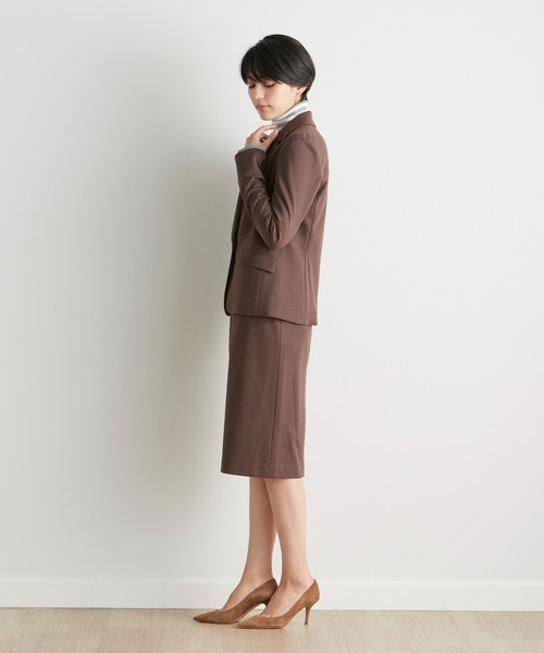 INED CLARO（イネドクラロ）の「ソフトサーモテーラードジャケット【セットアップ対応】（スーツジャケット・レディース・ブラウン/カーキ・7号/9号/11号）」の15枚目の写真