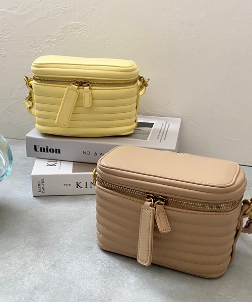 She's Closet（シーズクローゼット）の「キルティング2wayバニティバッグ/ショルダーバッグ（ハンドバッグ・レディース・ホワイト/ブラック/ベージュ/イエロー/ブルー・FREE）」の5枚目の写真