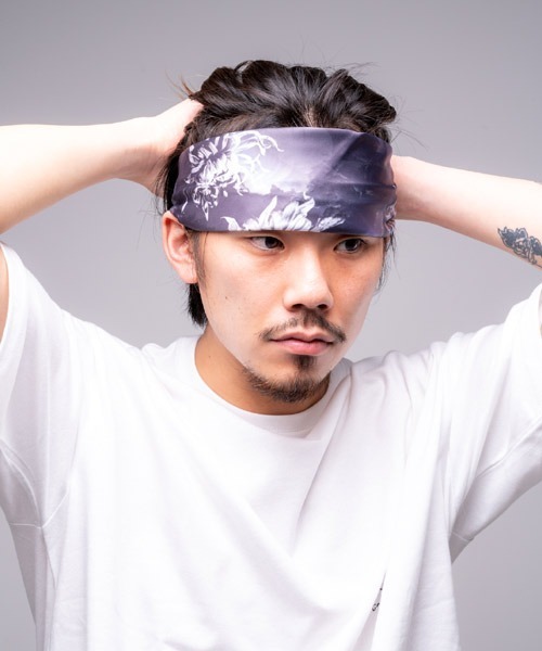 EFFECTEN（エフェクテン）の「EFFECTEN エフェクテン / flower shadow scarf（ストール/ショール・メンズ・ホワイト/ブラック・FREE）」の2枚目の写真