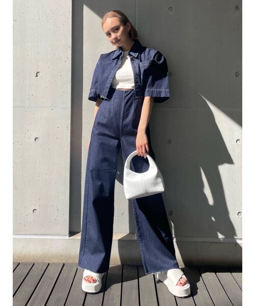 EMODA（エモダ）の「スクエアクロスサンダル（サンダル・レディース・ホワイト/ブラック・SMALL/MEDIUM/LARGE）」の5枚目の写真