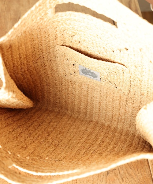 OUVRAGE CLASSE(ウヴラージュクラス)の「【MADE IN MADA /メイドインマダ】MARIE BAG(ショルダーバッグ・レディース・ブラウン/ナチュラル・FREE)」の11枚目の写真