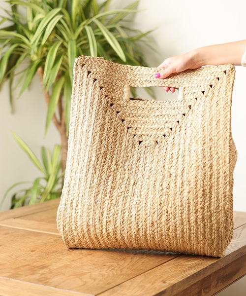 OUVRAGE CLASSE(ウヴラージュクラス)の「【MADE IN MADA /メイドインマダ】MARIE BAG(ショルダーバッグ・レディース・ブラウン/ナチュラル・FREE)」の12枚目の写真