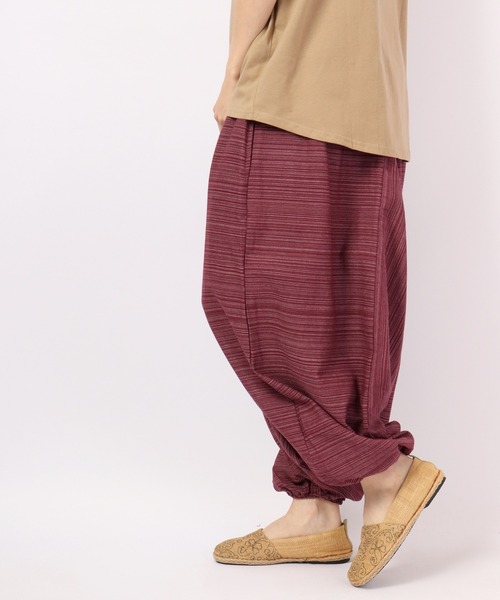 MARAI（マーライ）の「MARAI 綿100％ ストライプ ゆるサルエルパンツ ウエストゴム＆ドローコード（その他パンツ・メンズ・キャメル/ブルー/パープル/グレー/ピンク/ダークグリーン/レッド/ダークブルー/オレンジ/クリーム/ネイビー/ブラック/ライトグリーン/カーキ/ワイン・FREE）」の14枚目の写真