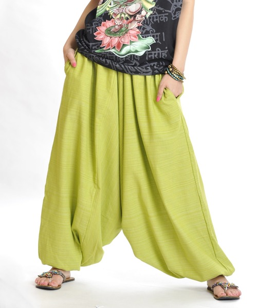 MARAI（マーライ）の「MARAI 綿100％ ストライプ ゆるサルエルパンツ ウエストゴム＆ドローコード（その他パンツ・メンズ・キャメル/ブルー/パープル/グレー/ピンク/ダークグリーン/レッド/ダークブルー/オレンジ/クリーム/ネイビー/ブラック/ライトグリーン/カーキ/ワイン・FREE）」の6枚目の写真