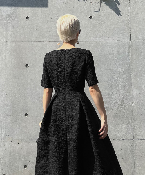 美品　JENNE ジェンヌ　オーガンジーボリュームワンピース　ブラック　M JENNE（ジェンヌ）の「オーガンジーボリュームワンピース（ワンピース