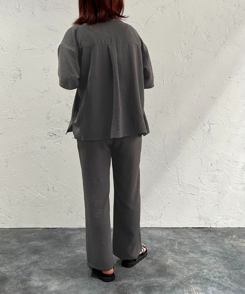 apres jour mignon（アプレジュールミニョン）の「開襟シャツ【ZOZOTOWN限定アイテム】 【SETUP着用可能】（シャツ/ブラウス・レディース・チャコールグレー/ブラック/ブルー・X-LARGE/フリー）」の16枚目の写真