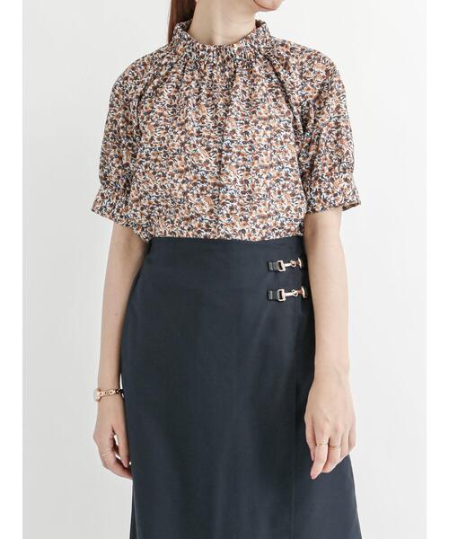 Te chichi（テチチ）の「花柄ギャザースタンドカラーブラウス（シャツ/ブラウス・レディース・ネイビー/ブラウン/オレンジ・ﾌﾘ-）」の12枚目の写真