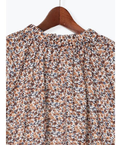 Te chichi（テチチ）の「花柄ギャザースタンドカラーブラウス（シャツ/ブラウス・レディース・ネイビー/ブラウン/オレンジ・ﾌﾘ-）」の17枚目の写真