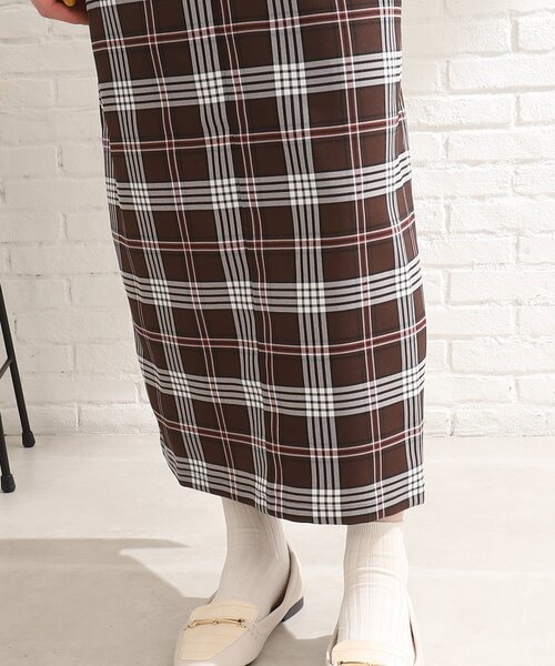 Cutie Blonde（キューティーブロンド）の「◆【セットアップ可能】コーデの主役！Vネックジャンスカ（スカート・レディース・ベージュ系1/ダークオレンジ/ブラウン系2/ブラック・02/03）」の5枚目の写真