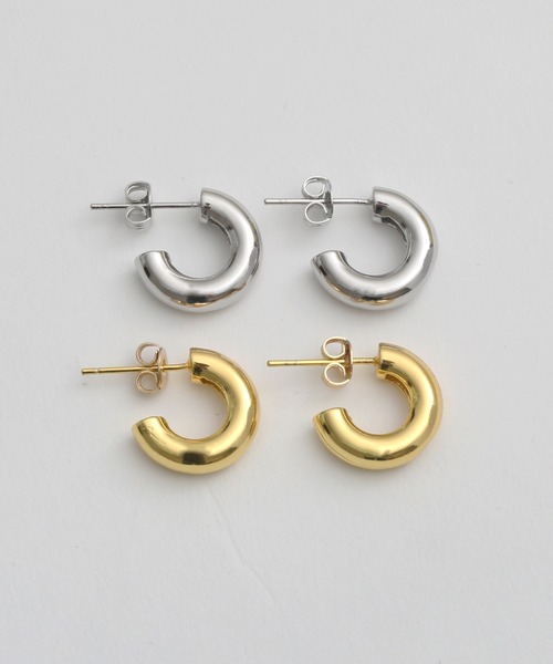 Geel(ギール)の「Geel/コンパクト フープピアス(ピアス(両耳用)・レディース・シルバー/ゴールド・FREE)」の4枚目の写真