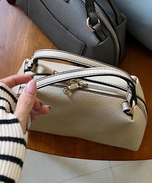 KOBE LETTUCE（コウベレタス）の「2ハンドルスクエアミニバッグ（ハンドバッグ・レディース・アイボリー/ブラック/グレイッシュベージュ/グレー/ベージュ/ブルー系/ピンク/イエロー・FREE）」の4枚目の写真