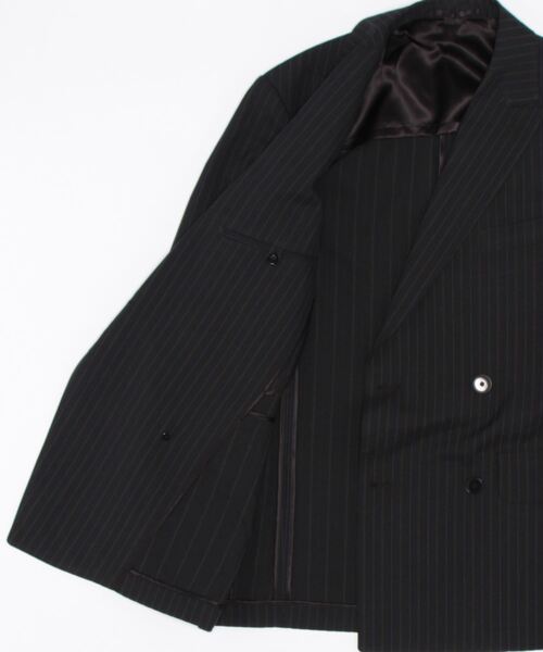 Scye(サイ)の「Polyester Striped 4B Double Breasted Jacket(テーラードジャケット・メンズ・ブラック・36)」の2枚目の写真