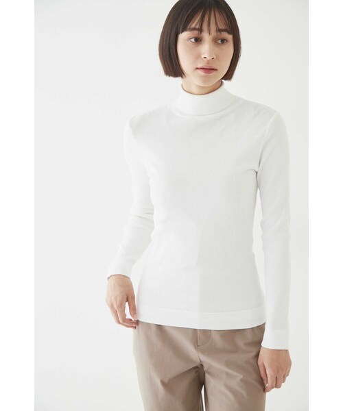 human woman（ヒューマンウーマン）の「オーガニック丸胴タートルカットソー（Tシャツ/カットソー・レディース・グレー系その他/カーキ/ホワイト・MEDIUM）」の4枚目の写真