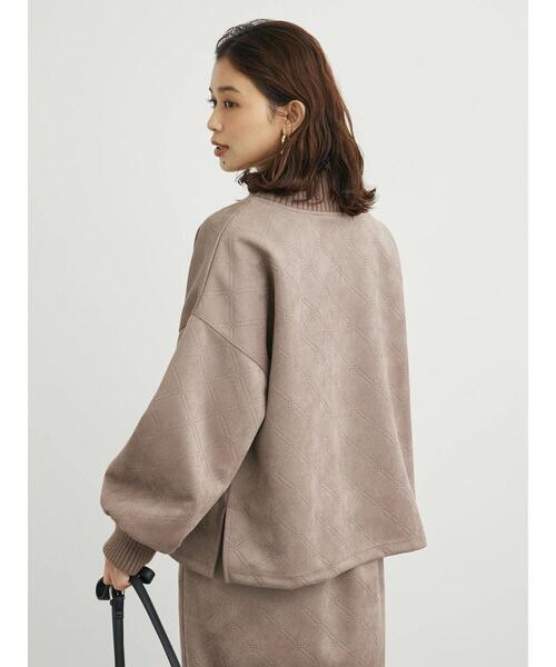 ELENCARE DUE（エレンカーレデュエ）の「・ELENCARE DUEスエードポンチプルオーバー（Tシャツ/カットソー・レディース・アイボリー/チャコールグレー/ブラウン/グリーン・FREE）」の6枚目の写真