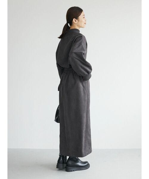 ELENCARE DUE（エレンカーレデュエ）の「・ELENCARE DUEスエードポンチプルオーバー（Tシャツ/カットソー・レディース・アイボリー/チャコールグレー/ブラウン/グリーン・FREE）」の14枚目の写真