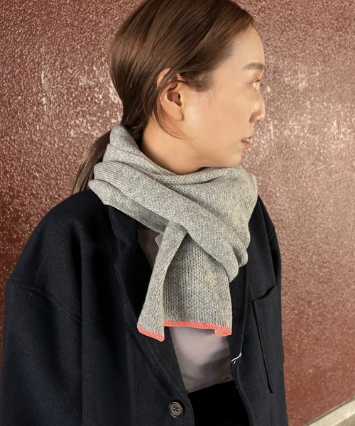 WHIMSIC（ウィムジック）の「【UNISEX】アーミースカーフ（マフラー・メンズ・パープル/グレー/ベージュ/オリーブ/チャコールグレー・FREE）」の3枚目の写真