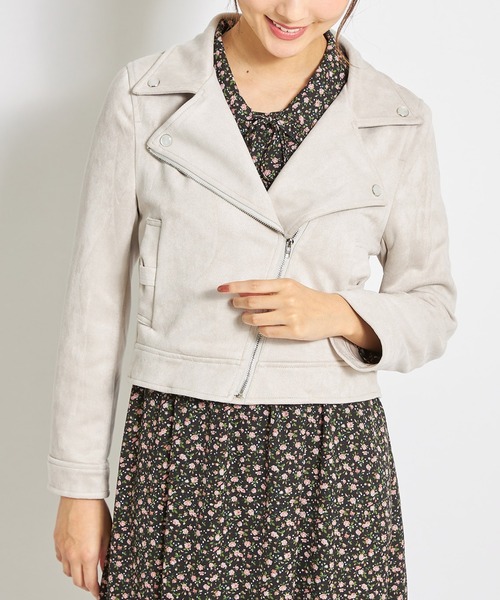 tocco closet（トッコ　クローゼット）の「ポケットリボンスエードライダースジャケット（ライダースジャケット・レディース・ライトグレー/アイボリー/ライトベージュ・M）」の17枚目の写真