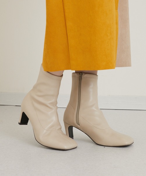 PANIER（パニエ）の「PANIER 撥水加工ショートブーツ（ブーツ・レディース・ブラック/アイボリー・MEDIUM/LARGE）」の21枚目の写真