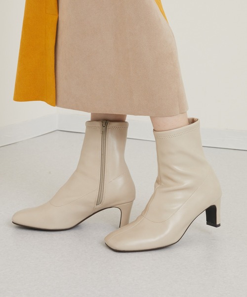 PANIER（パニエ）の「PANIER 撥水加工ショートブーツ（ブーツ・レディース・ブラック/アイボリー・MEDIUM/LARGE）」の9枚目の写真