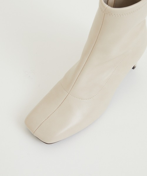 PANIER（パニエ）の「PANIER 撥水加工ショートブーツ（ブーツ・レディース・ブラック/アイボリー・MEDIUM/LARGE）」の7枚目の写真