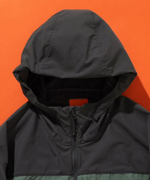 BEAMS(ビームス)の「BEAMS / テック ナイロン ブルゾン(ナイロンジャケット・メンズ・オリーブ/ブルー系その他・S/M/L/XL)」の13枚目の写真