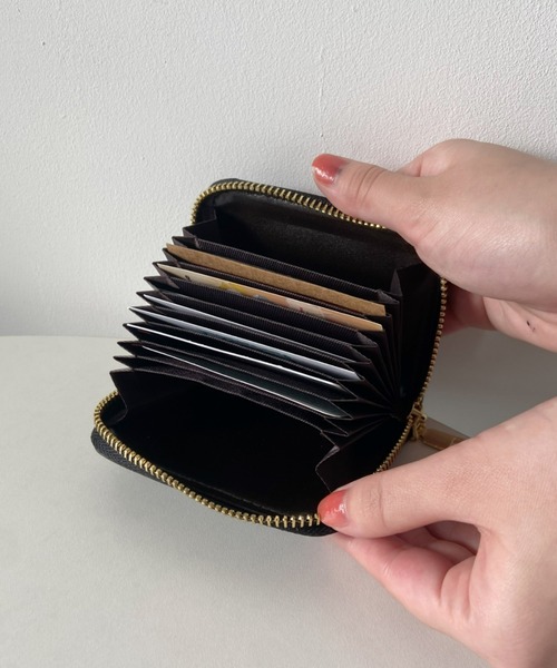 CLEA（クレア）の「クロコ型押しマルチカードケース（カードケース・レディース・オリーブ/ピンクベージュ/ブラック/ホワイト・FREE）」の13枚目の写真