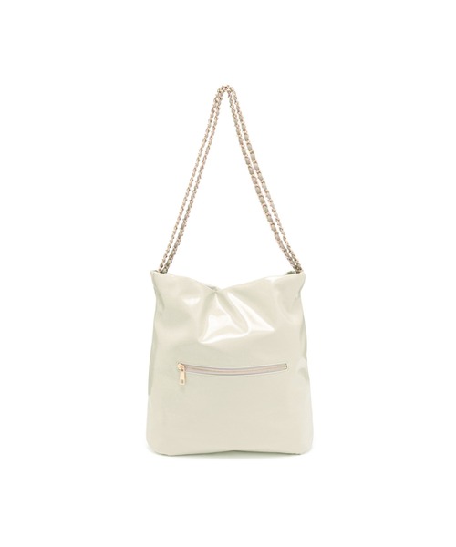 artemis by DIANA（アルテミスバイダイアナ）の「A4対応チェーンストラップエナメルトート（ハンドバッグ・レディース・グレー/ダークベージュ/ブラック・FREE）」の5枚目の写真