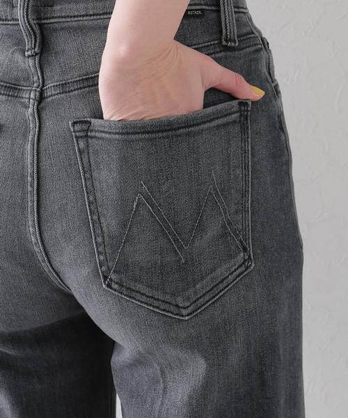 MOTHER DENIM(マザーデニム)の「【MOTHER/マザー】 THE TOMCAT ROLLER デニム GRY(デニムパンツ・レディース・チャコールグレー・27/26/25)」の17枚目の写真