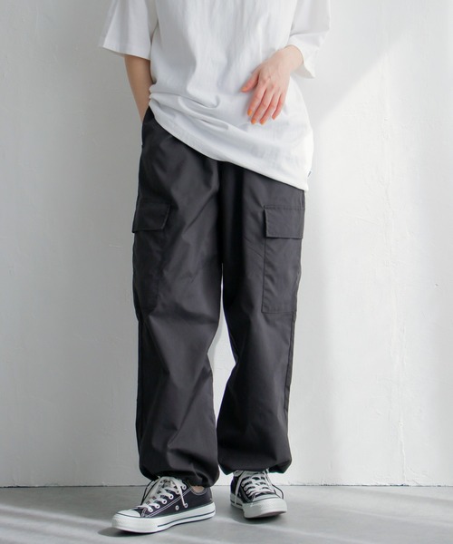 notch.（ノッチ）の「ベネシャンカーゴパンツ（カーゴパンツ・レディース・ブラック/ダークグリーン/オフホワイト・M）」の6枚目の写真