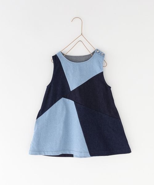 LOWRYS FARM（ローリーズファーム）の「デニムパッチワークミニワンピース　192032（ワンピース・キッズ・ブルー・110cm/120cm/130cm/140cm/150cm）」の2枚目の写真