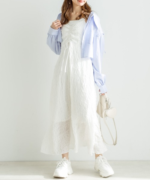 OLIVE des OLIVE（オリーブデオリーブ）の「肩あきクロップドシャツ　1031040160（シャツ/ブラウス・レディース・オフホワイト/サックスブルー/ネイビー/ブラック/ホワイト/ピンク・FREE）」の18枚目の写真