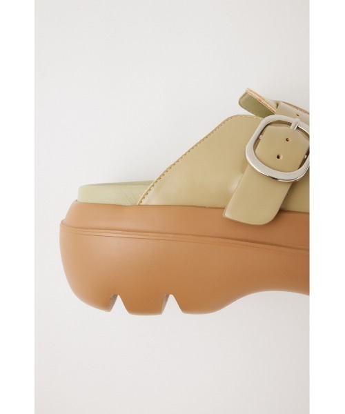 MOUSSY（マウジー）の「METAL BUCKLE SLIDE サンダル（サンダル・レディース・ブラック/ベージュ・LARGE/MEDIUM/SMALL）」の10枚目の写真